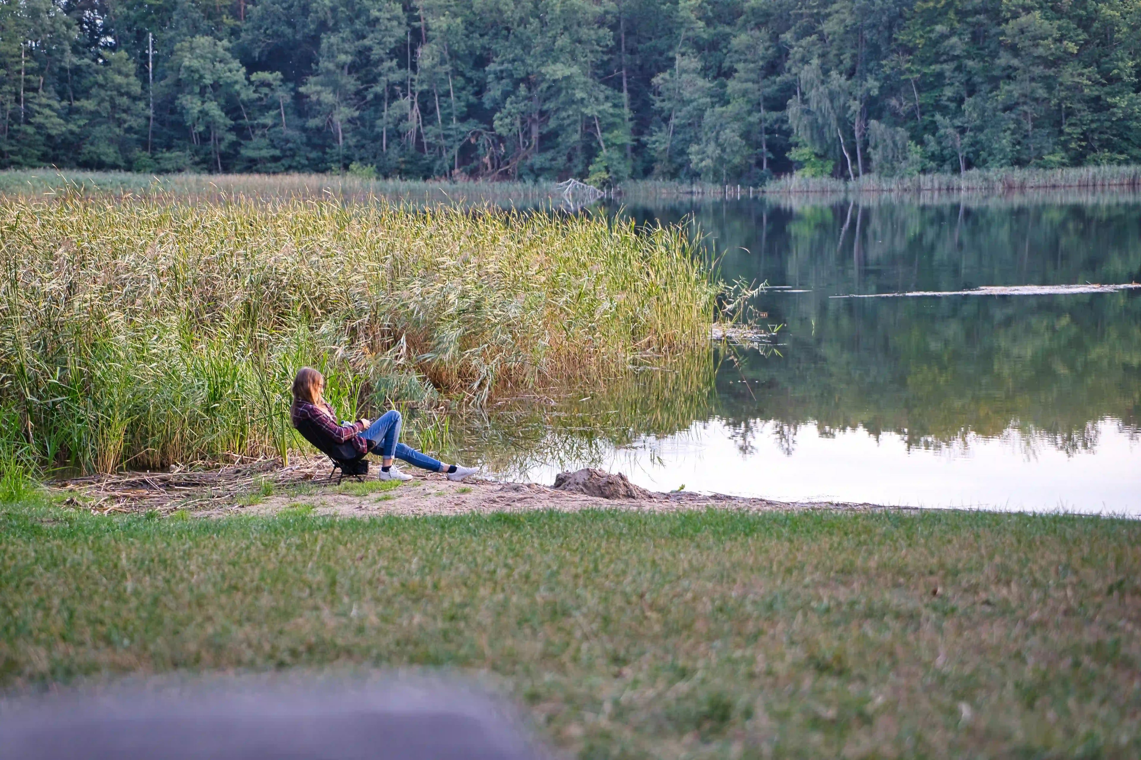 Kompakter Campingstuhl "Cozy Pioneer" - Geringes Packmaß mit bequemer Kopfstütze